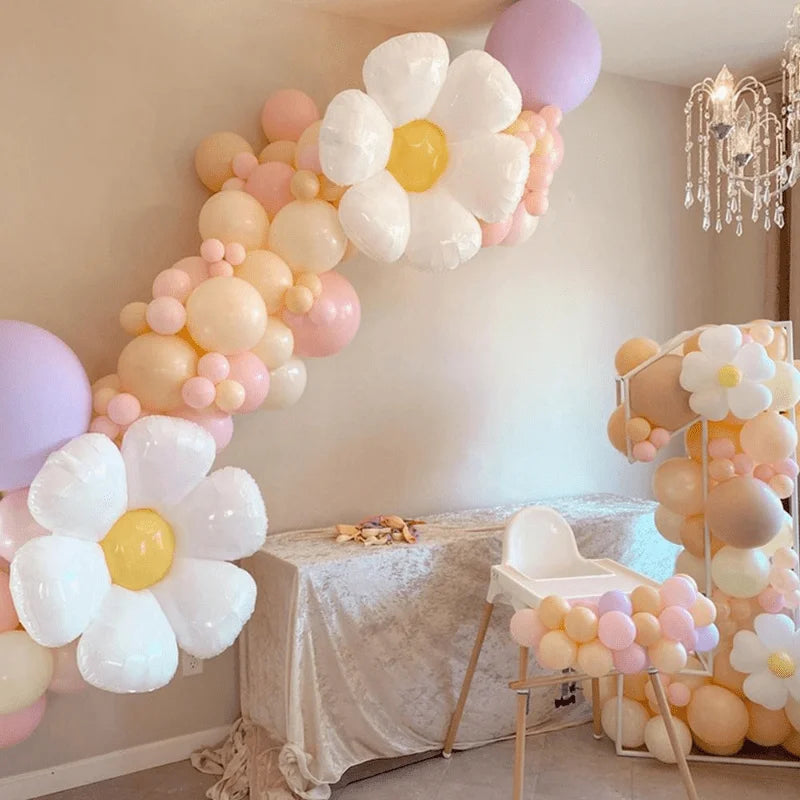 Daisy Party Balloons