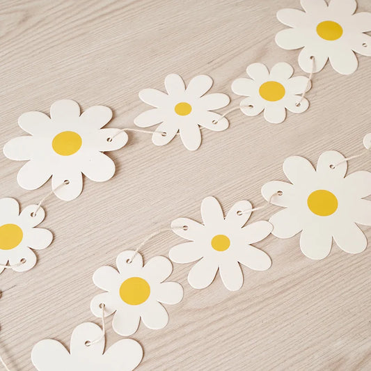 Daisy Birthday Garland