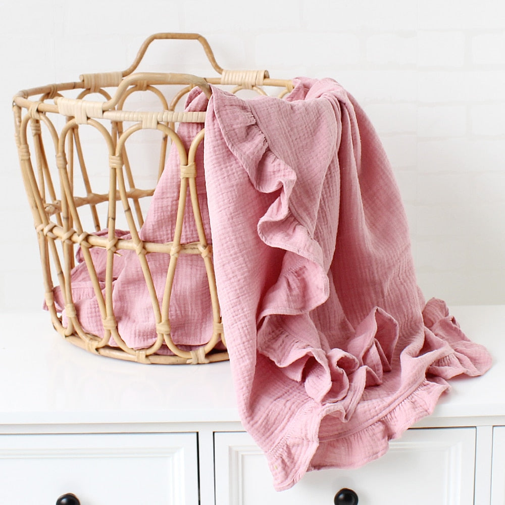 Ruffle Blanket 